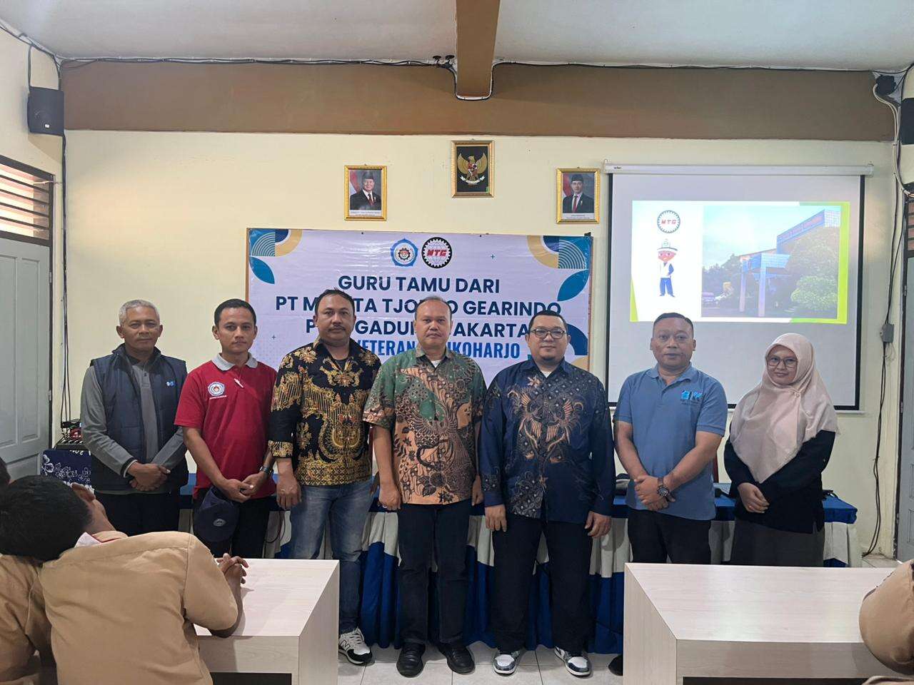 Guru Tamu dari PT. Morita Tjokro Gearindo (MTG) Pulogadung Jakarta di SMK Veteran 1 Sukoharjo 2025